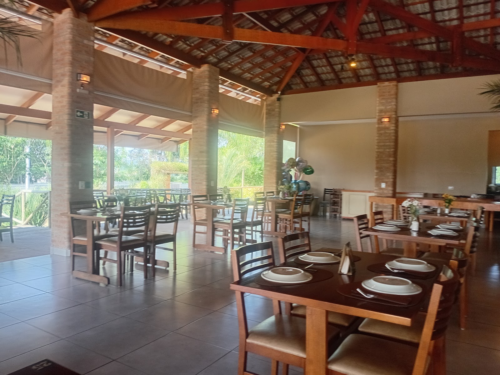 Dionísio Restaurante e Espaço para Eventos.