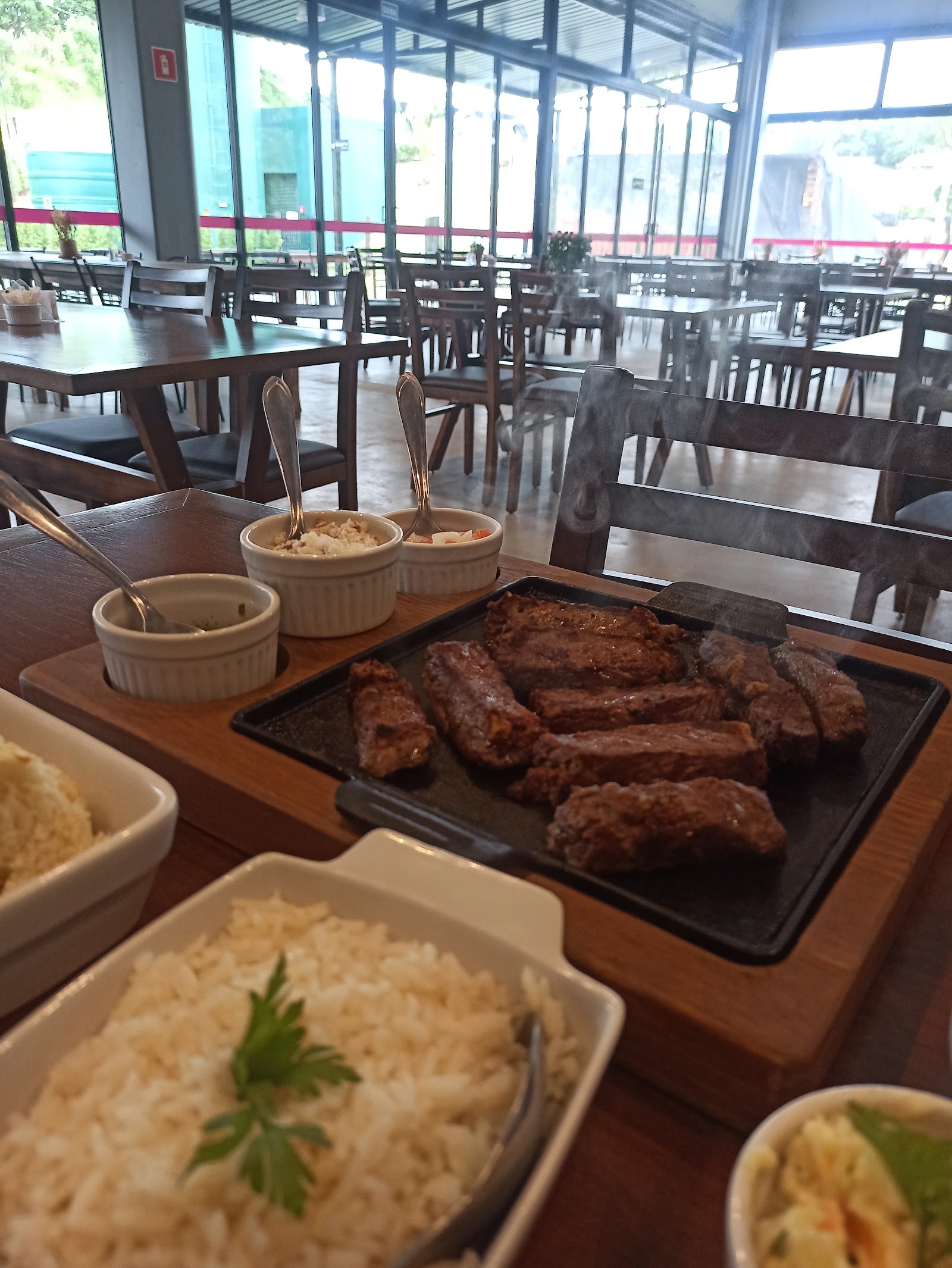 Henrique Restaurante e Eventos